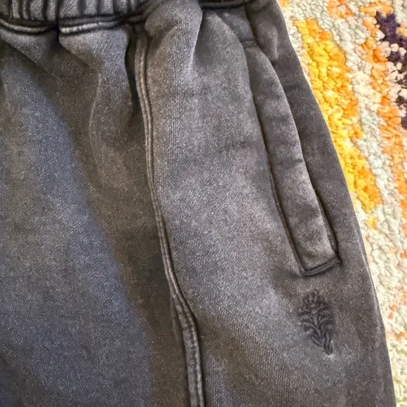 Free People FP Movement Sprint to the Finish shorts Washed Black S - Picture 3 of 5